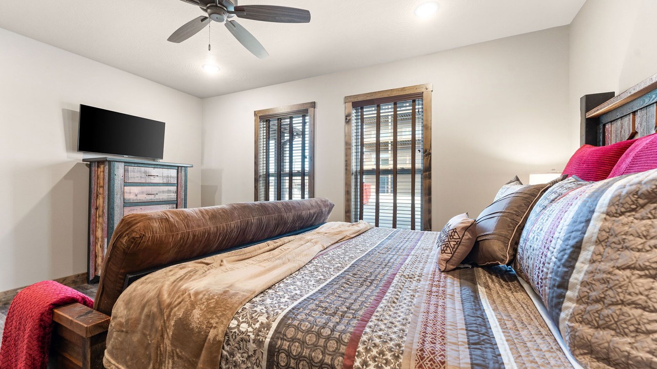 Photo of Bedroom in Kimberling City