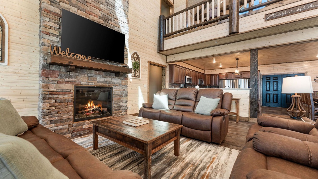 Photo of Livingroom in Kimberling City