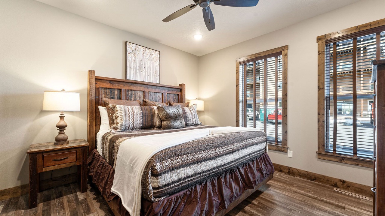 Photo of Bedroom in Kimberling City