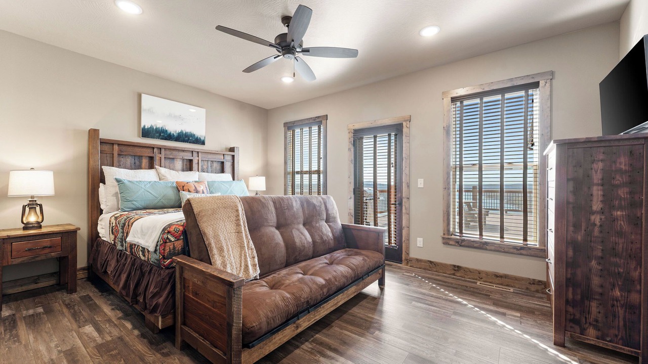 Photo of Bedroom in Kimberling City