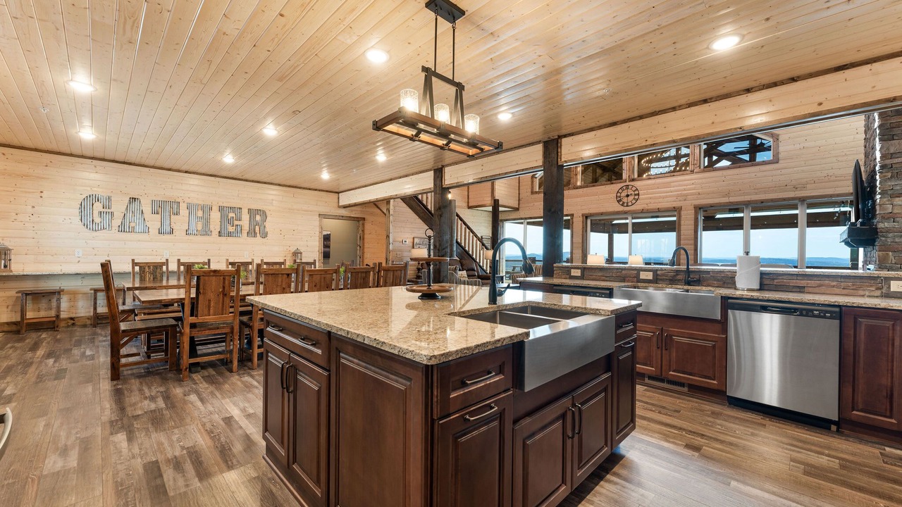 Photo of Kitchen in Kimberling City