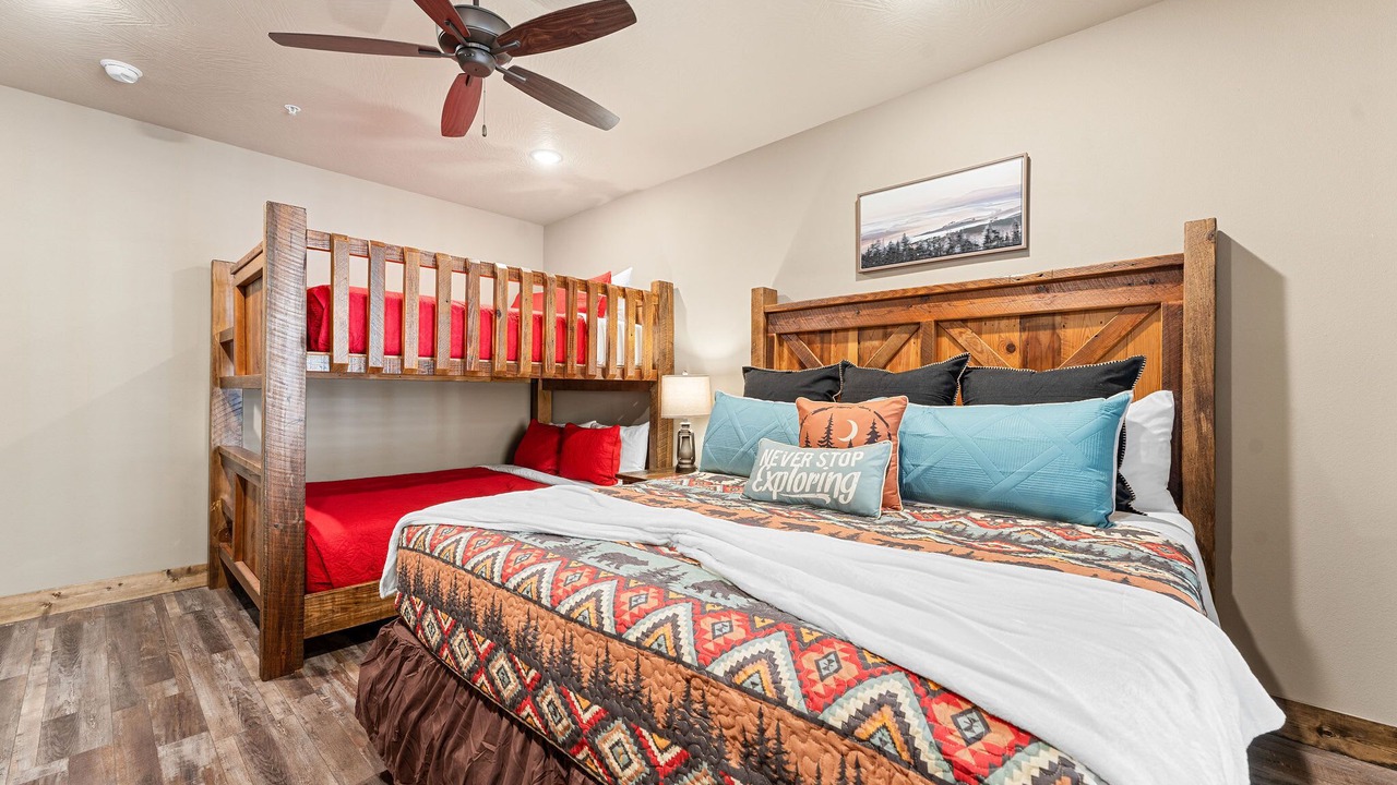 Photo of Bedroom in Kimberling City