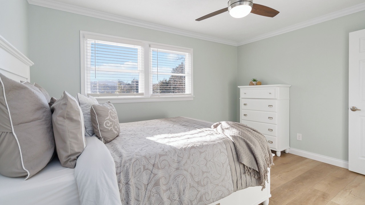 Photo of Bedroom in Bronston
