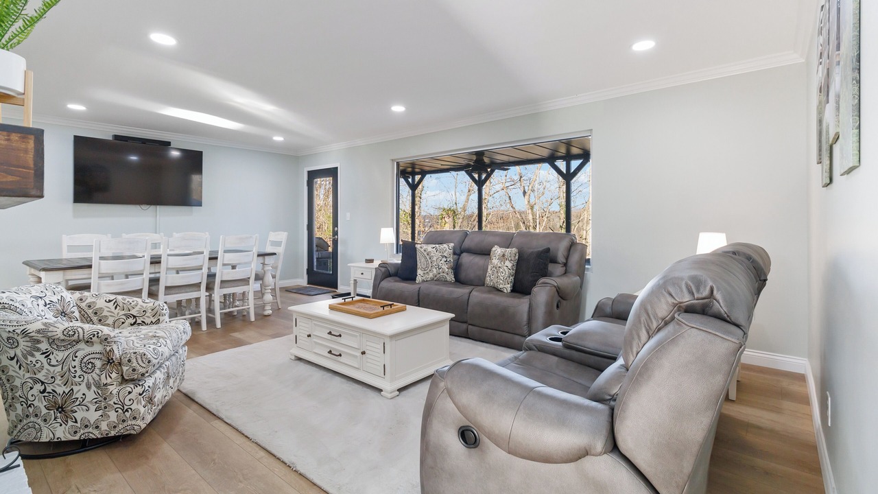 Photo of Livingroom in Bronston