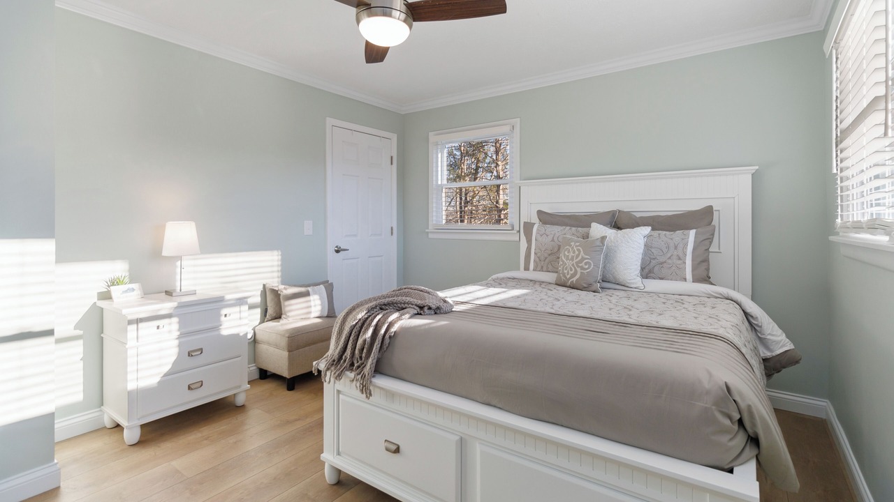 Photo of Bedroom in Bronston