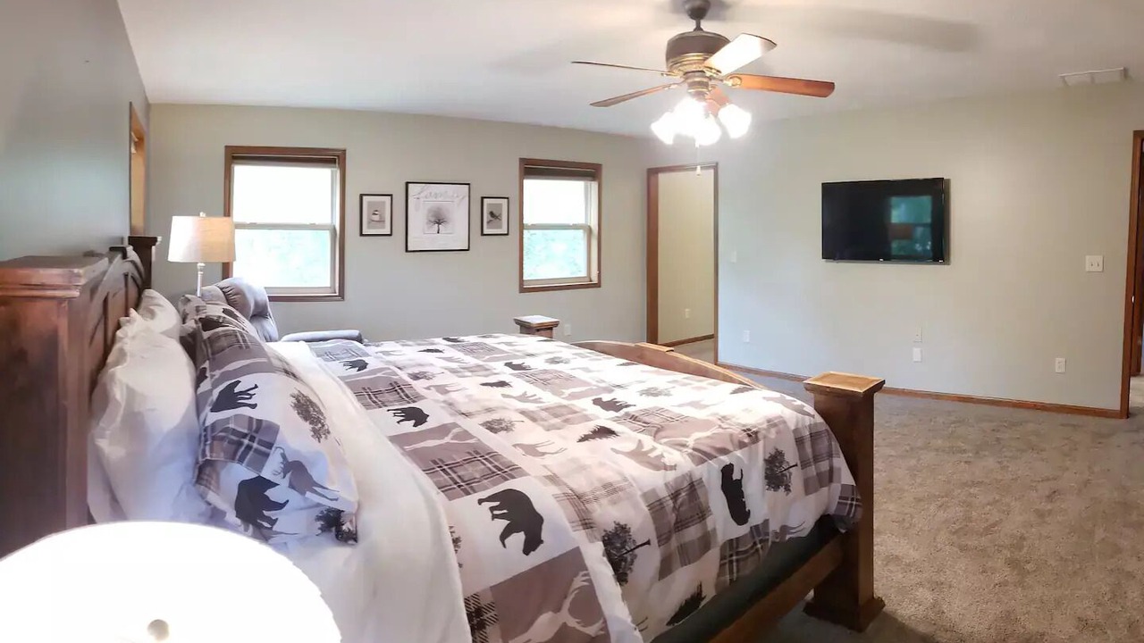 Photo of Bedroom in Branson