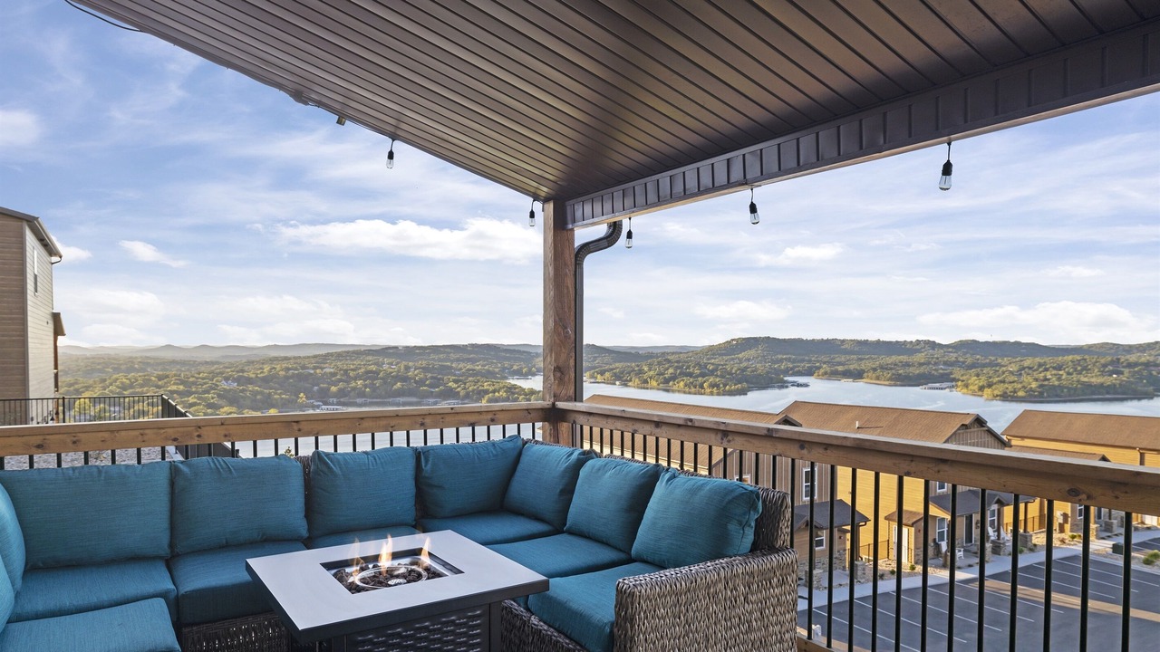 Photo of Patio Balcony in Kimberling City