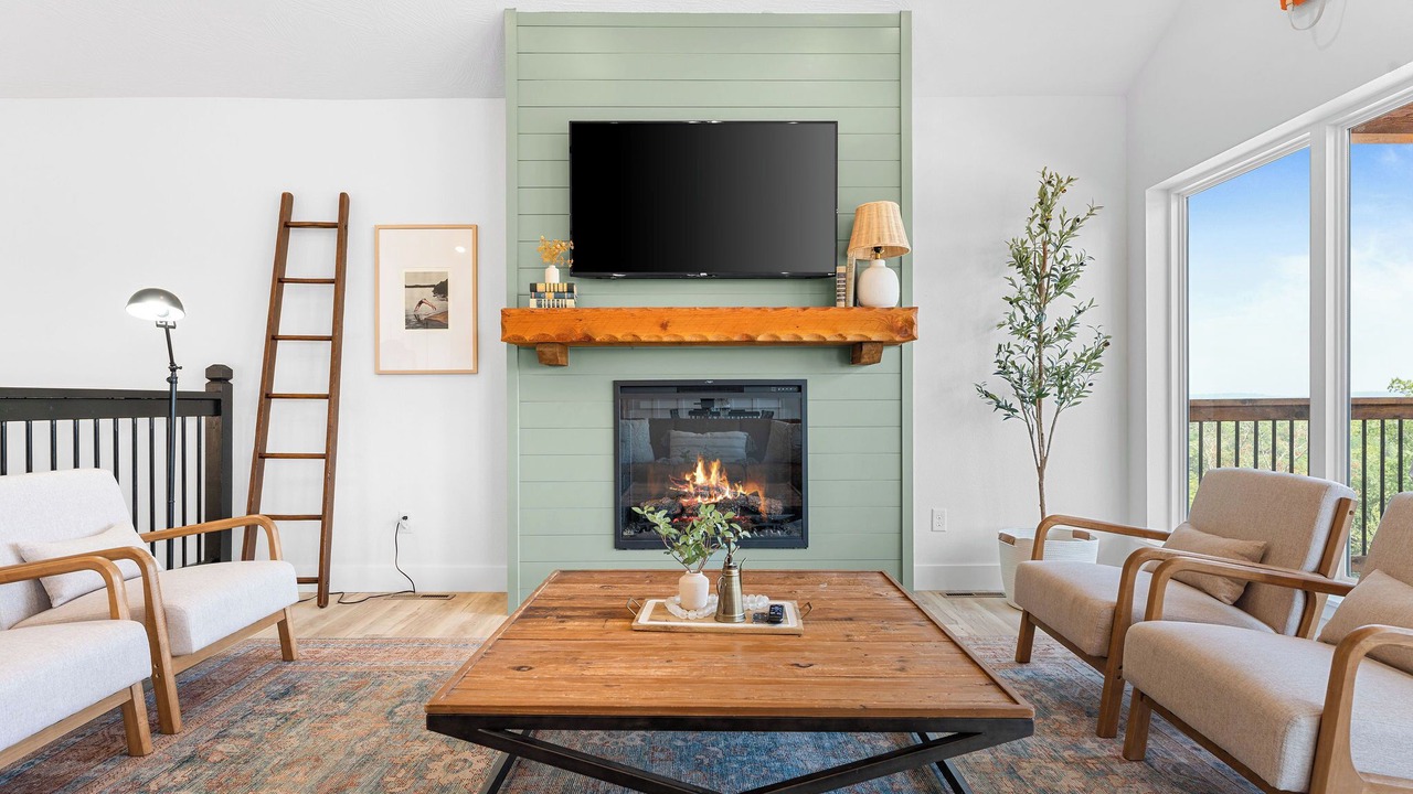Photo of Livingroom in Kimberling City