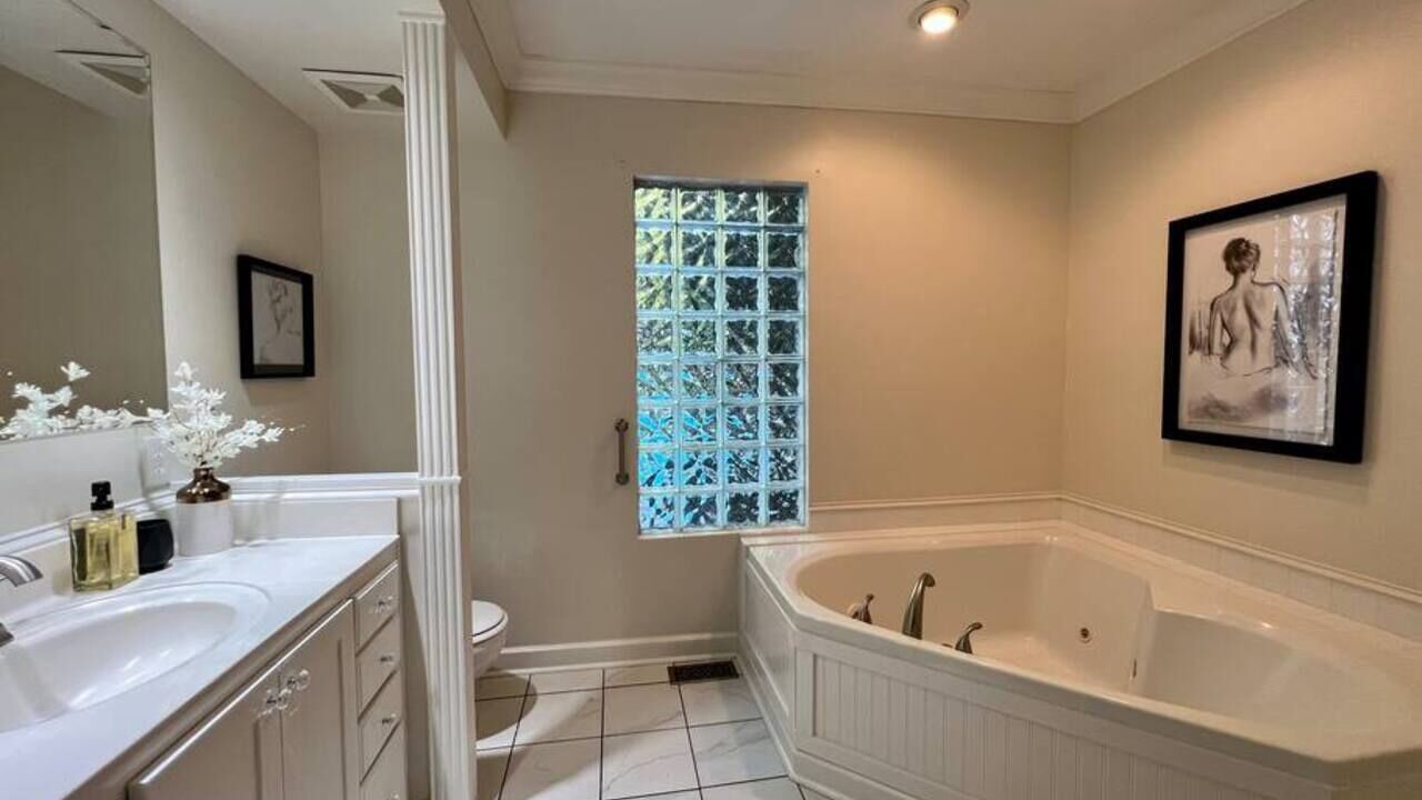 Photo of Bathroom in Owensboro
