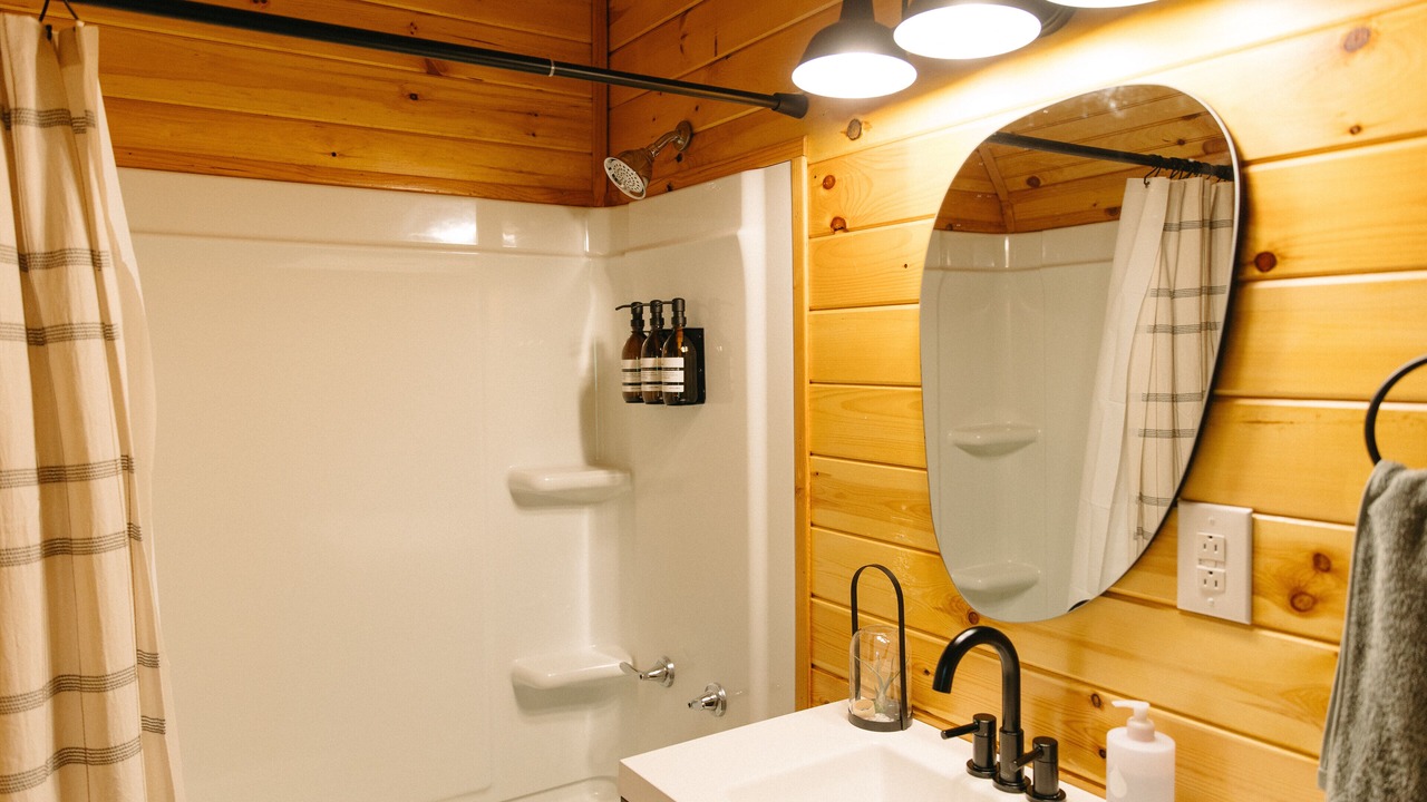 Photo of Bathroom in Pine Ridge