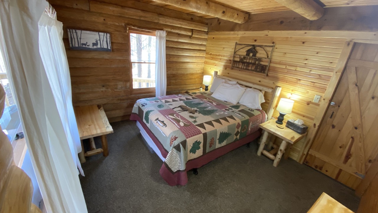 Photo of Bedroom in Shell Knob