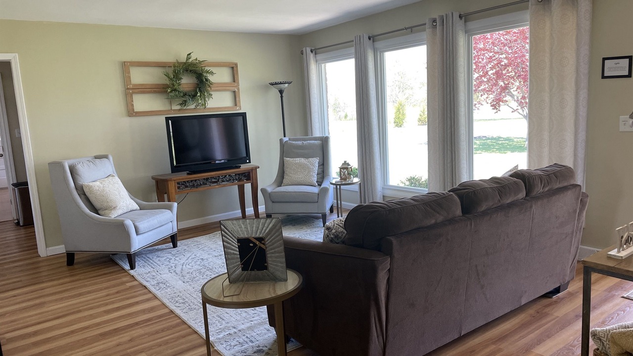 Photo of Livingroom in Radcliff