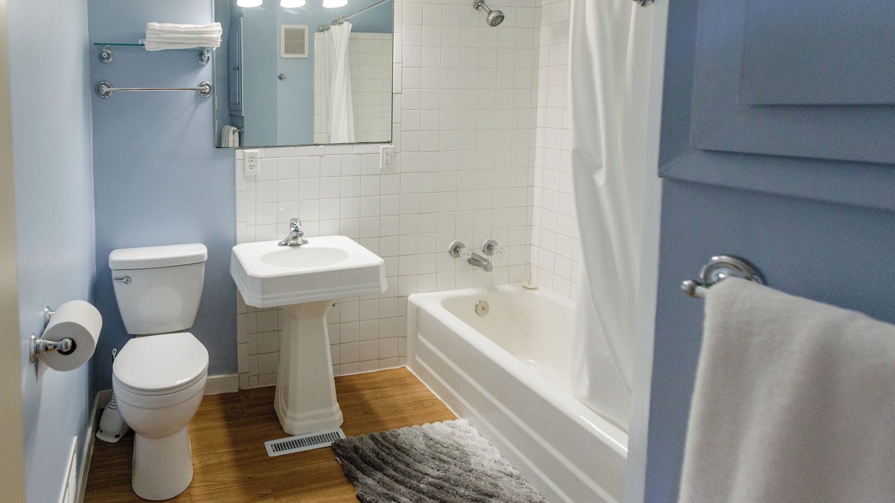 Photo of Bathroom in Little Italy