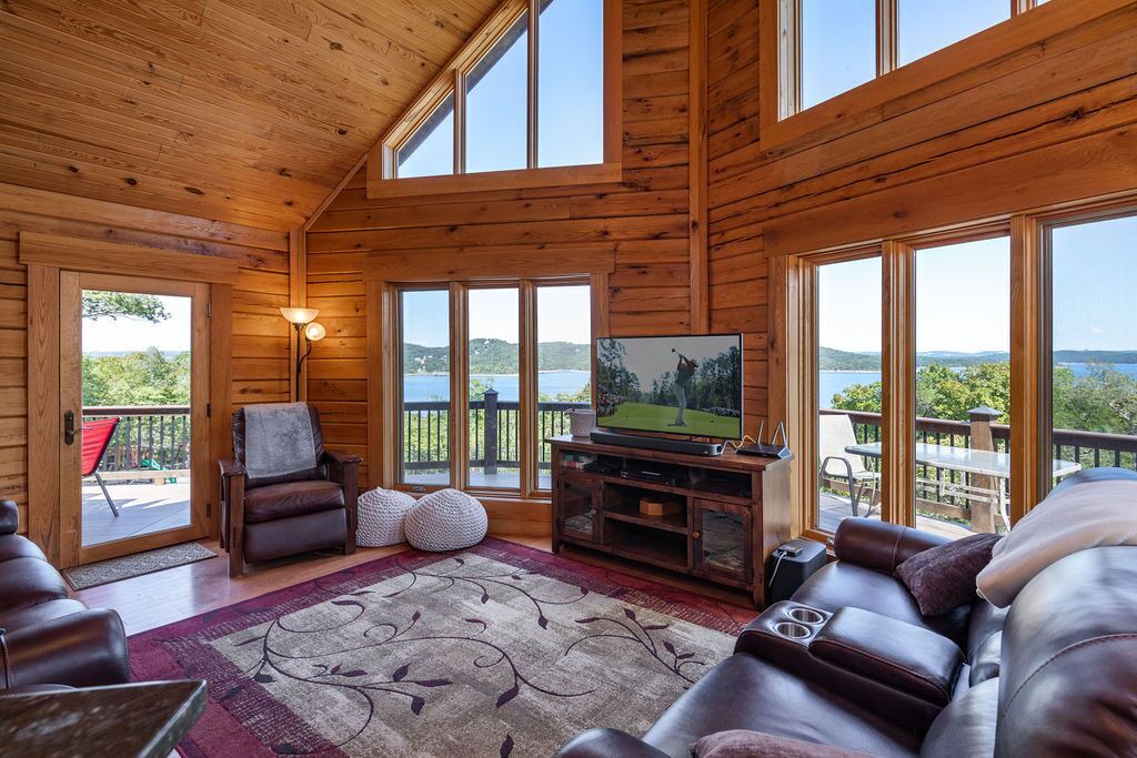 Photo of Livingroom in Blue Eye