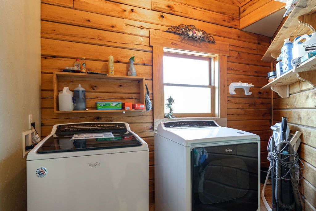Photo of Bedroom in Blue Eye