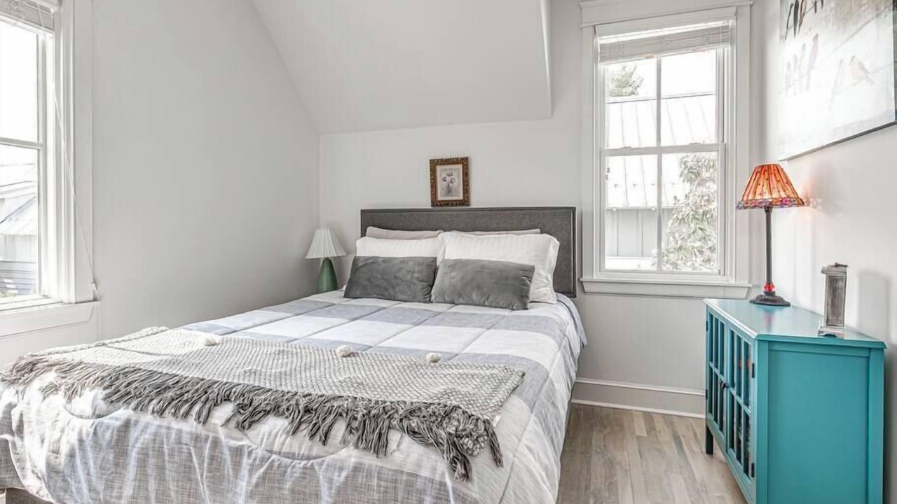 Photo of Bedroom in Carlton Landing