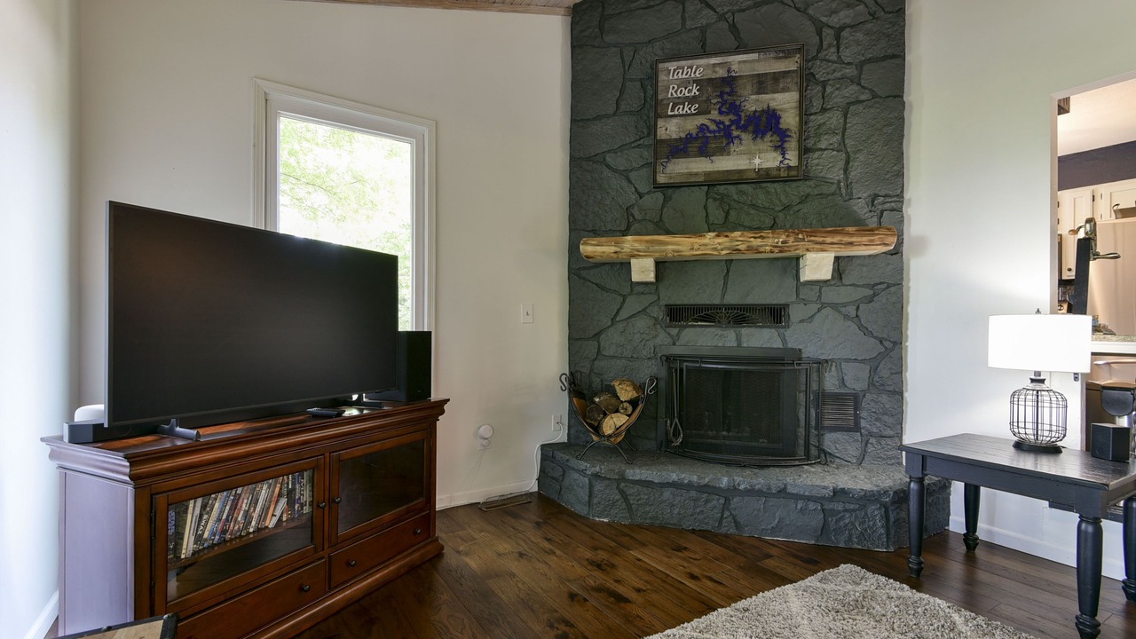 Photo of Livingroom in Branson West