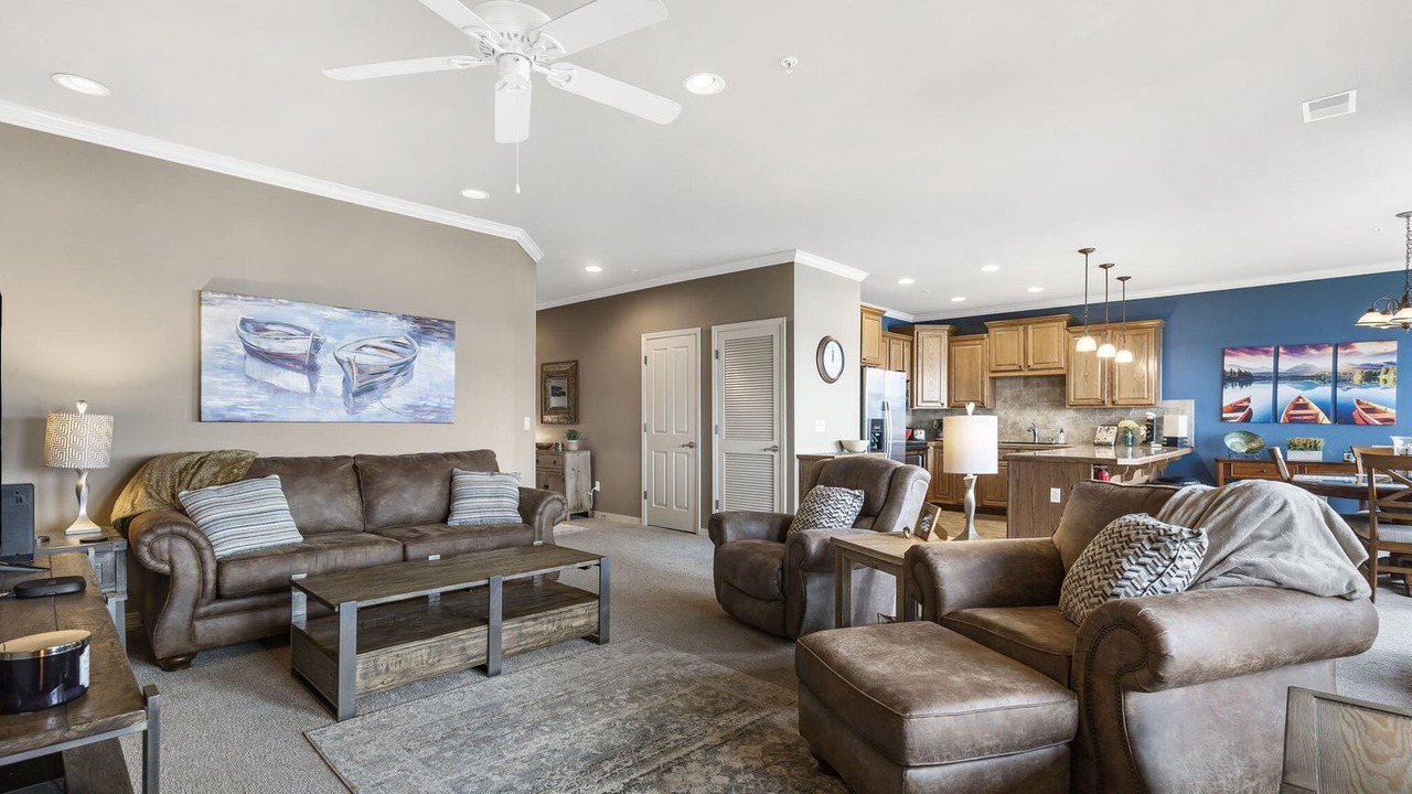 Photo of Livingroom in Hollister