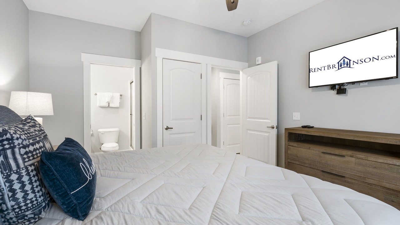 Photo of Bedroom in Table Rock