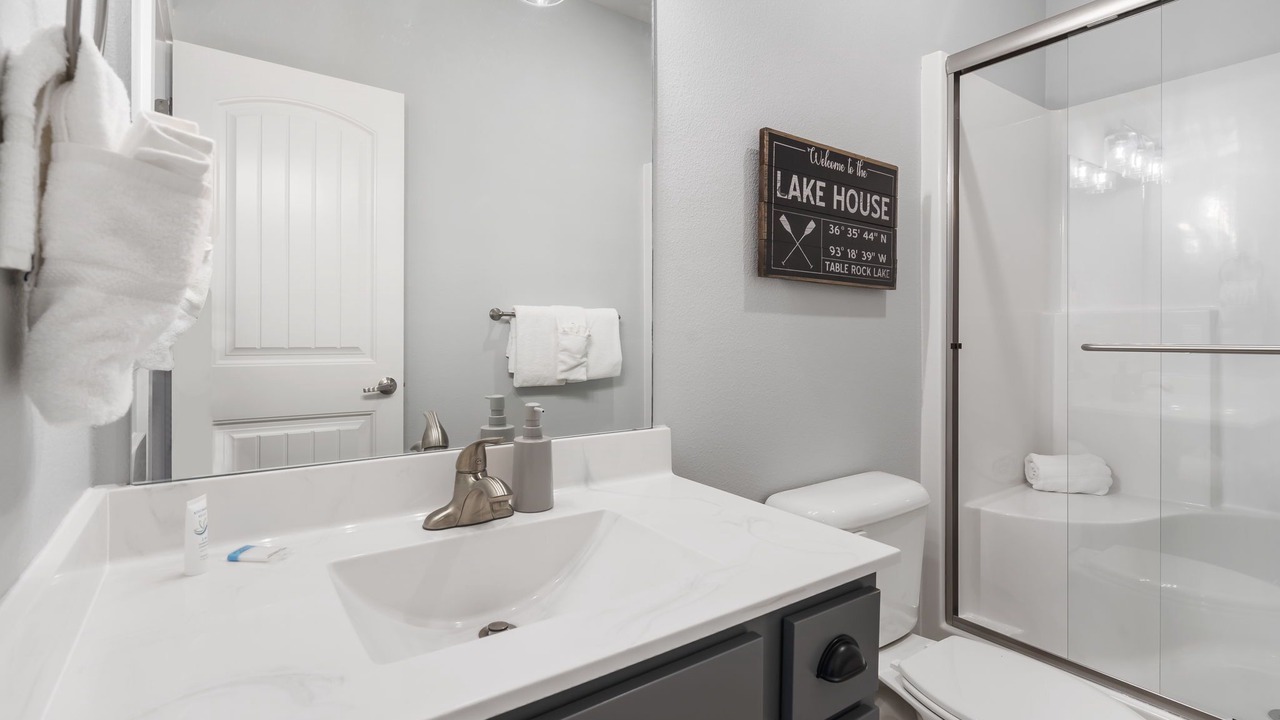 Photo of Bathroom in Table Rock