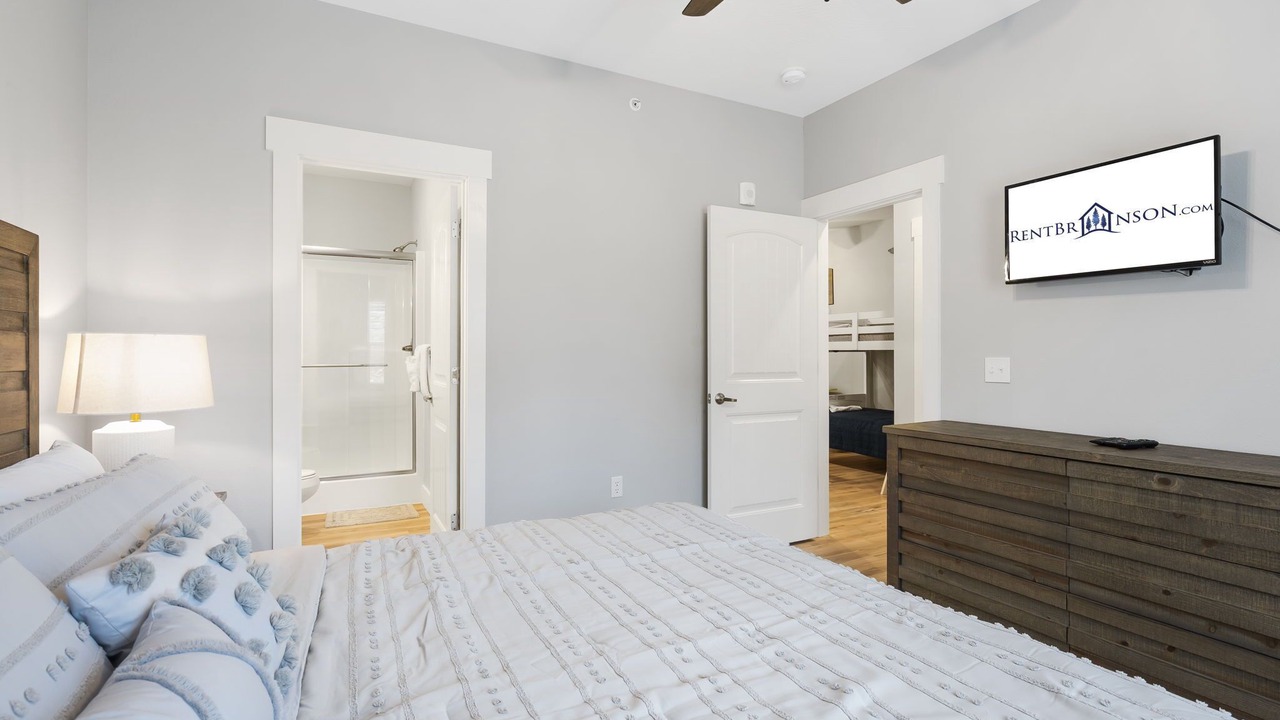 Photo of Bedroom in Table Rock
