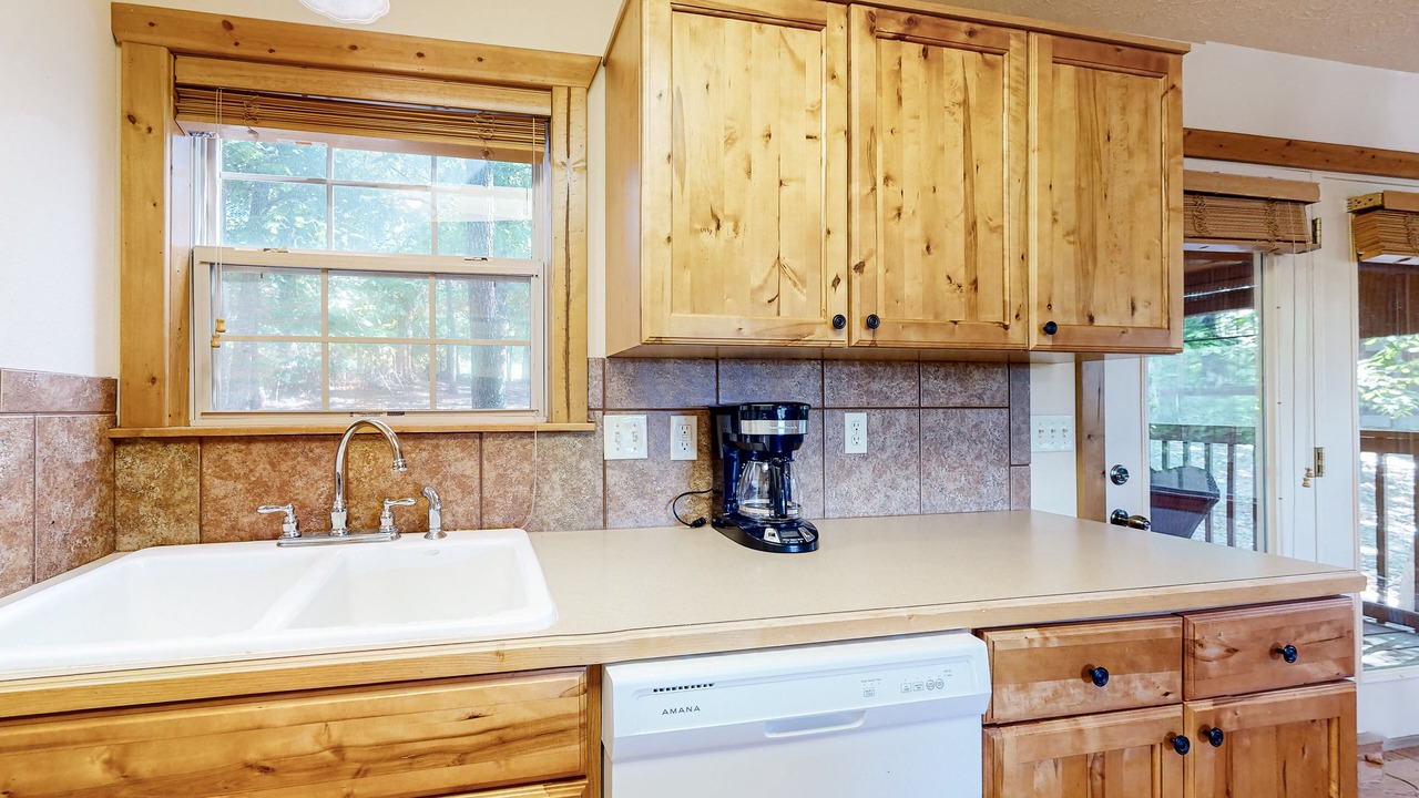 Photo of Kitchen in Reeds Spring