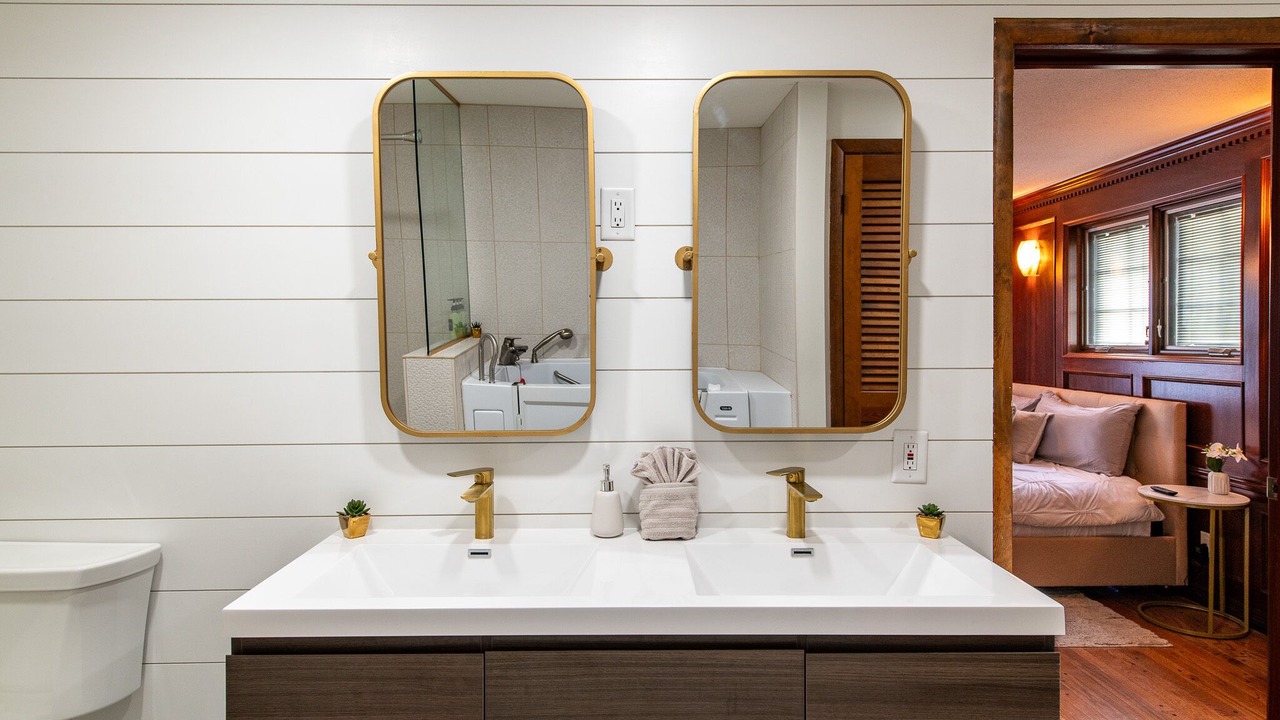 Photo of Bathroom in Southeast Omaha