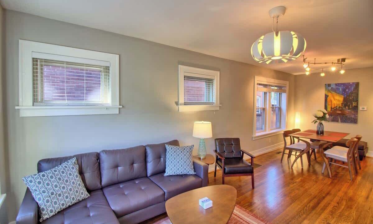 Photo of Livingroom in St. Louis