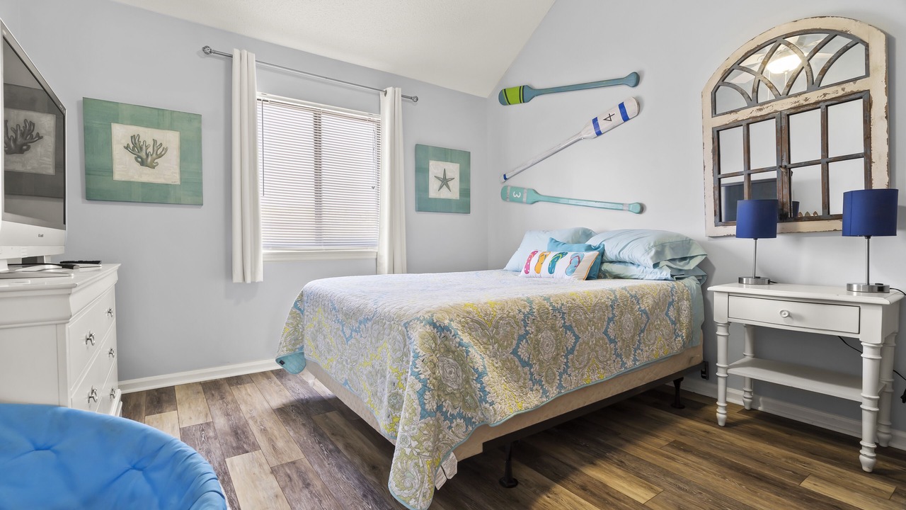 Photo of Bedroom in Emerald Isle
