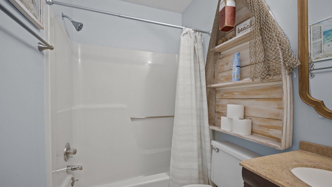 Photo of Bathroom in Emerald Isle