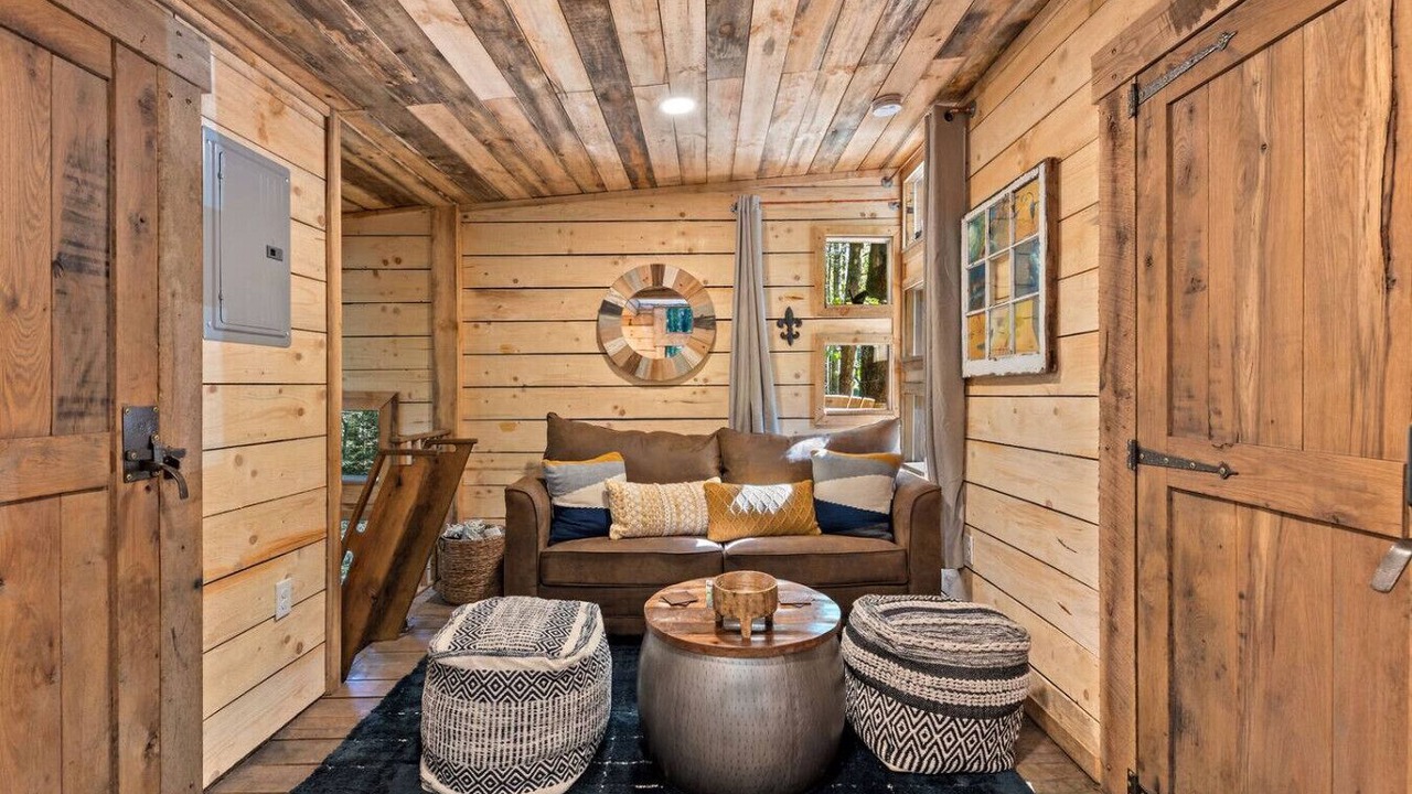 Photo of Livingroom in Rogers
