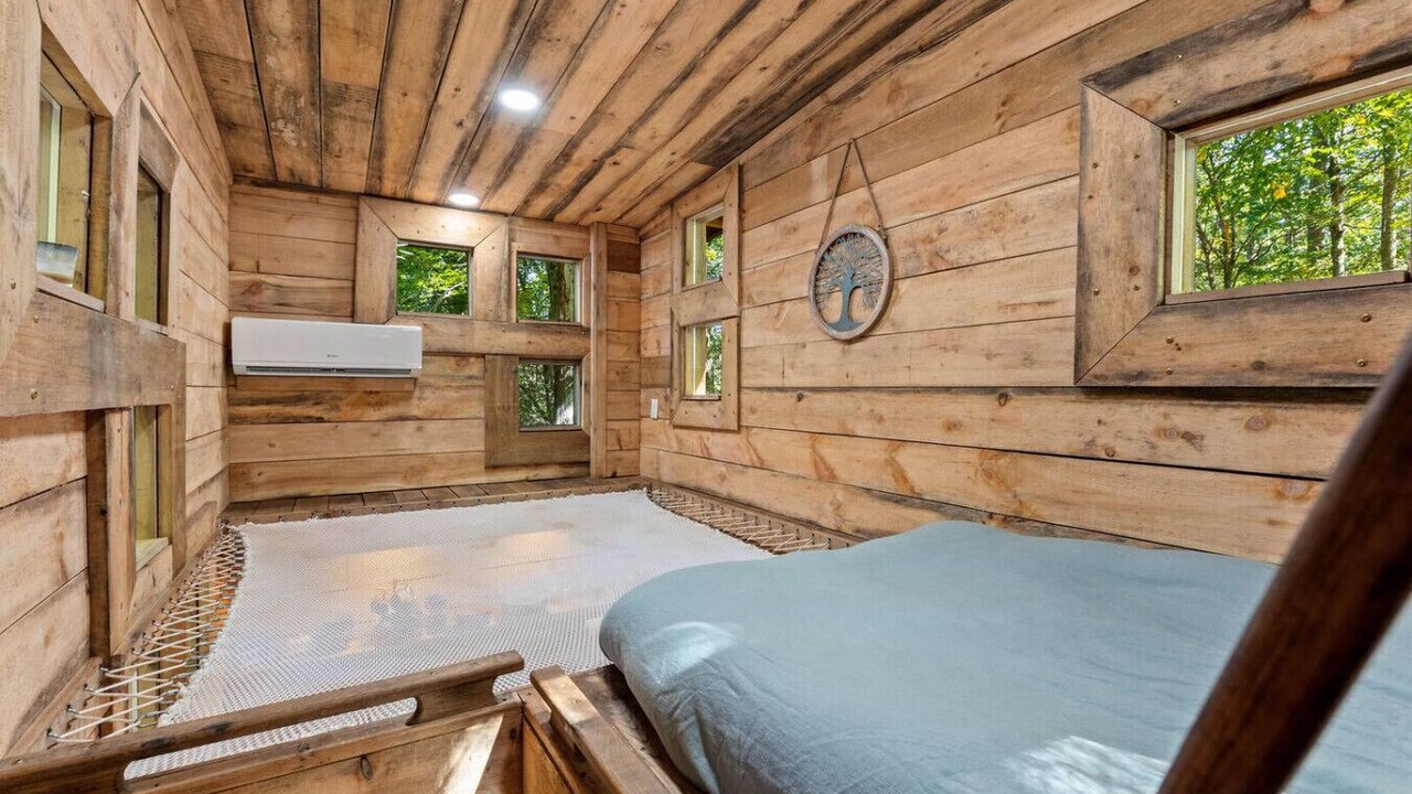 Photo of Bedroom in Rogers