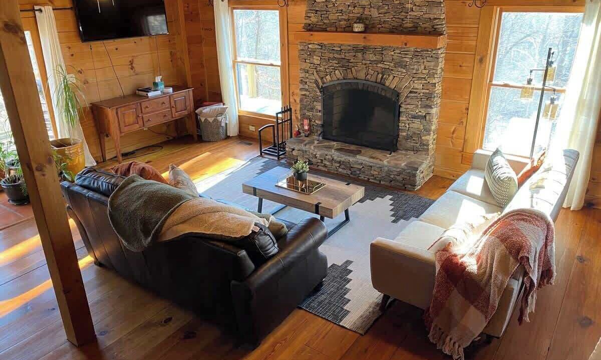 Photo of Livingroom in Benton