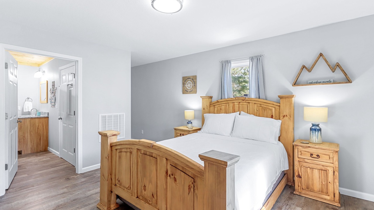 Photo of Bedroom in Ten Mile