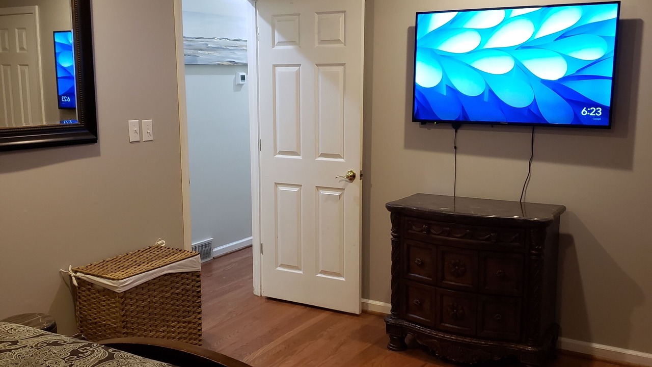 Photo of Bedroom in Valley Station
