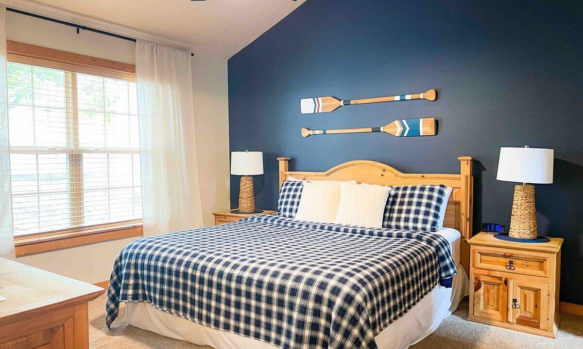 Photo of Bedroom in Reeds Spring
