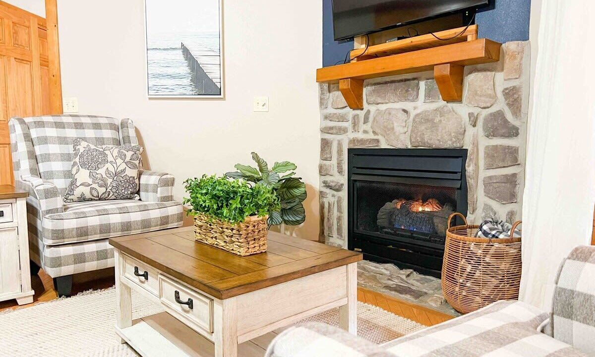 Photo of Livingroom in Reeds Spring