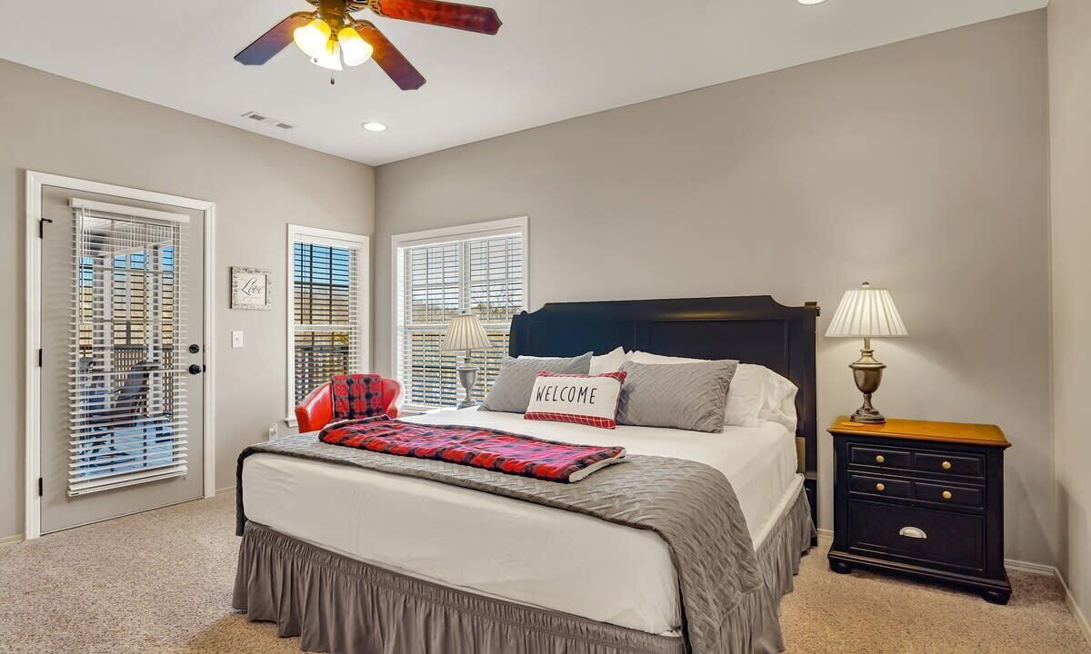 Photo of Bedroom in Branson West