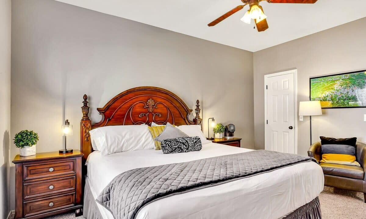 Photo of Bedroom in Branson West