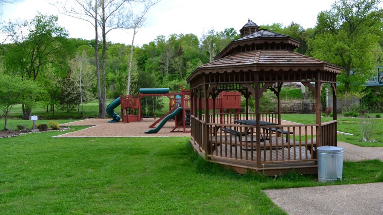 Photo of Others in Branson West