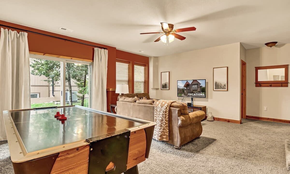 Photo of Bedroom in Hollister