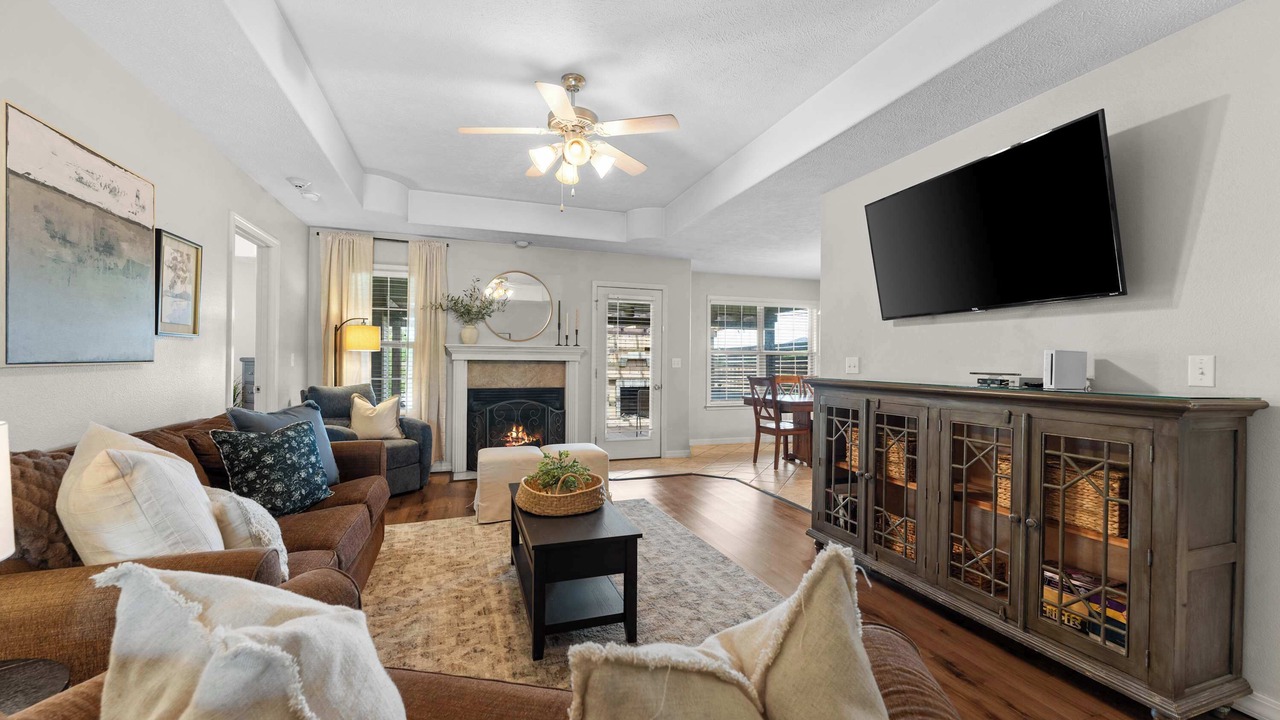 Photo of Bedroom in Branson Theater District