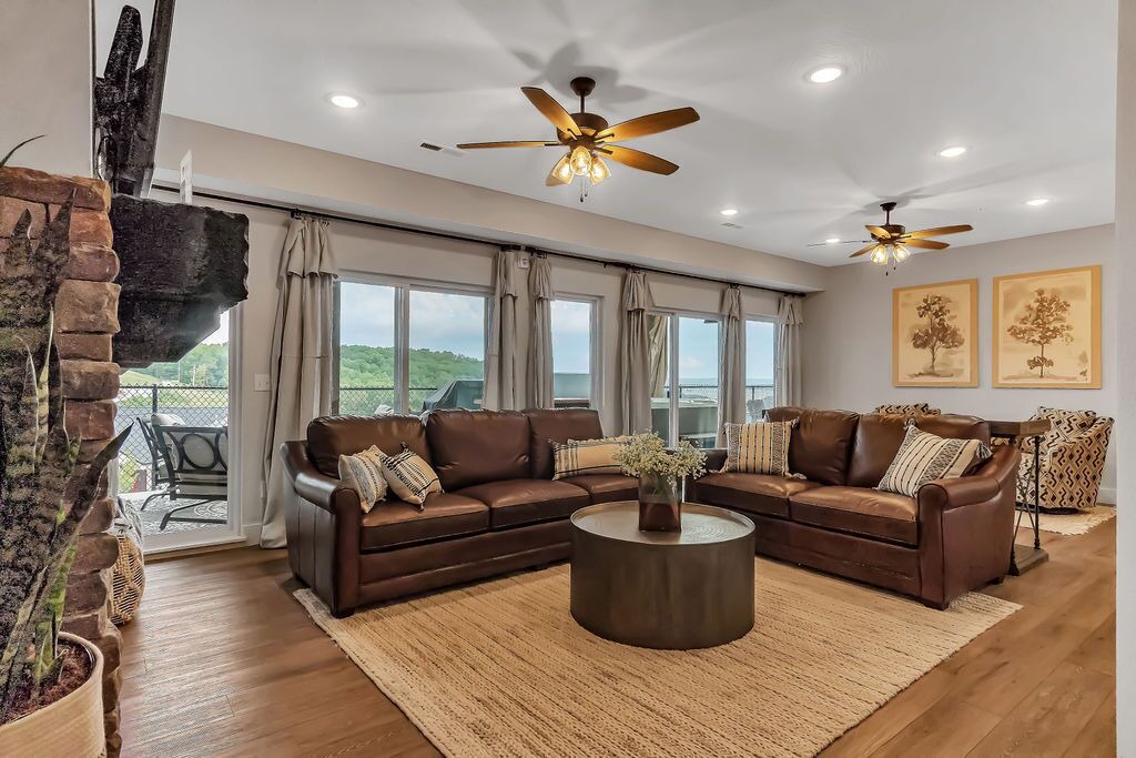 Photo of Livingroom in Branson