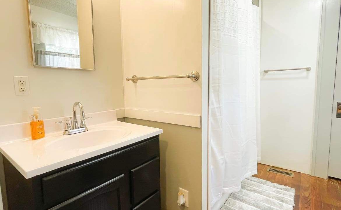 Photo of Bathroom in Jewell County