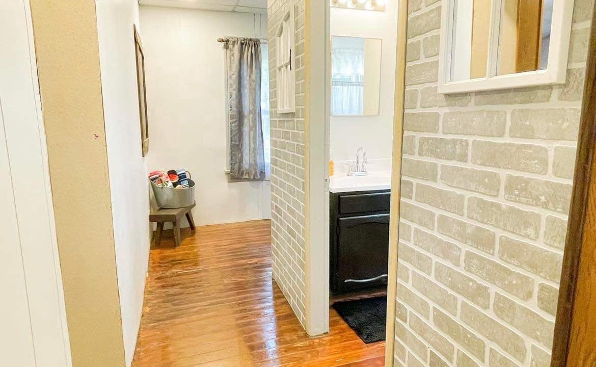 Photo of Bathroom in Jewell County