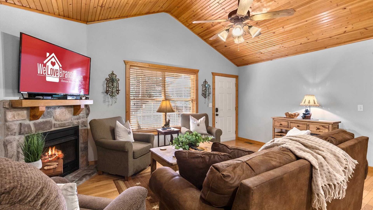 Photo of Livingroom in Reeds Spring