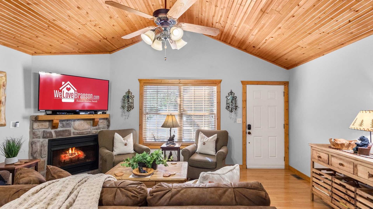 Photo of Livingroom in Reeds Spring