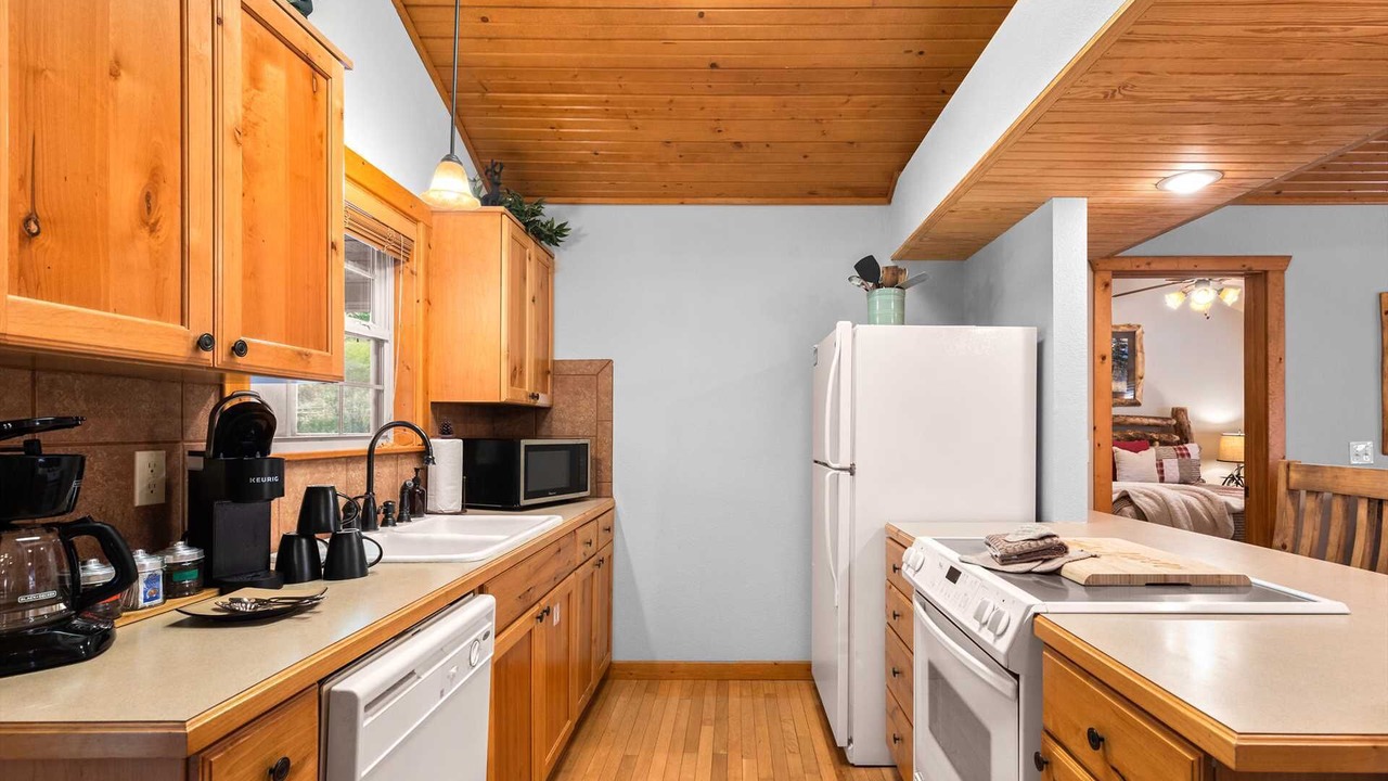 Photo of Kitchen in Reeds Spring