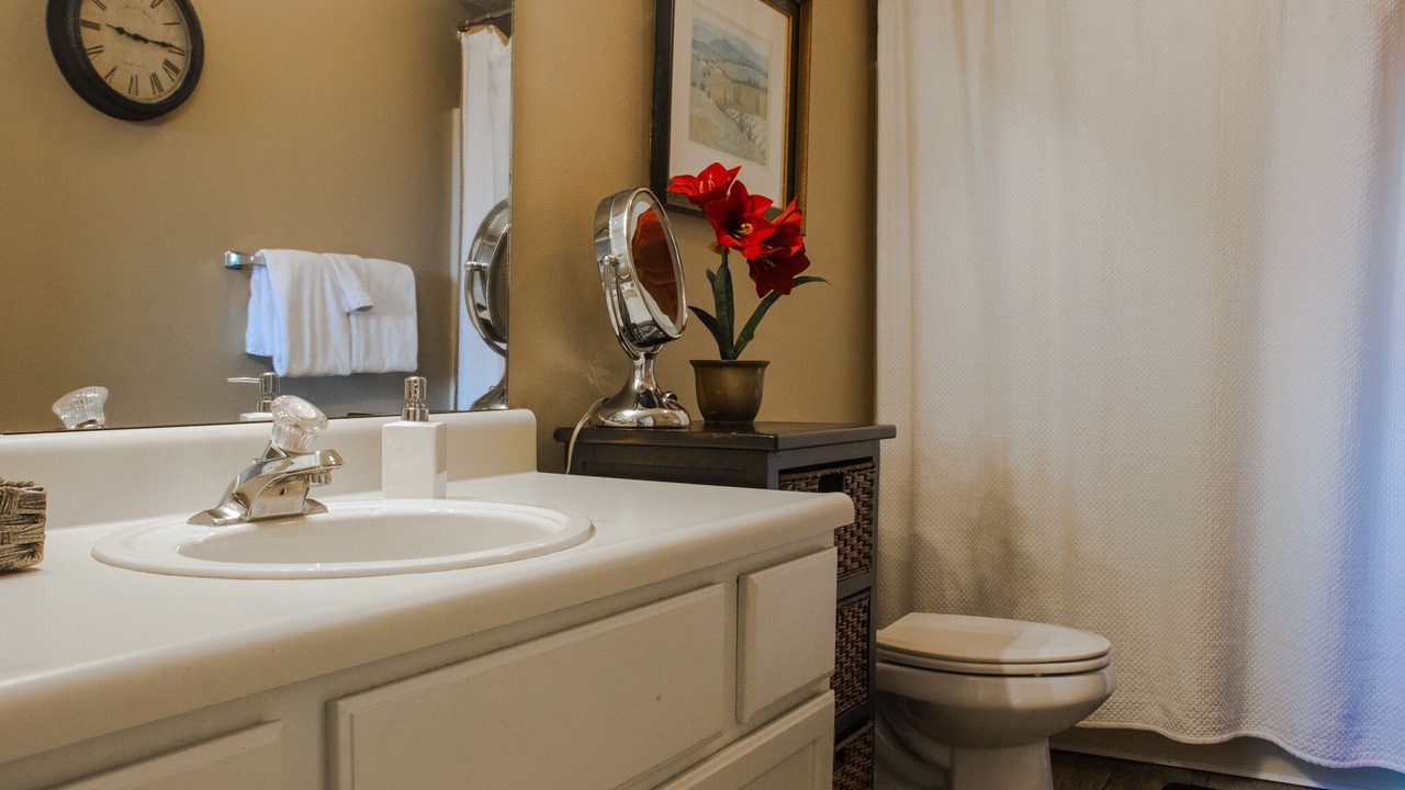 Photo of Bathroom in Notch Estates