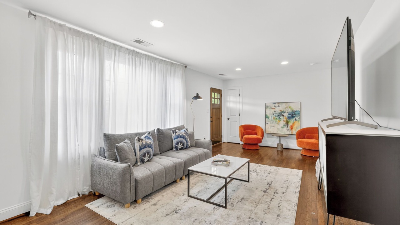 Photo of Livingroom in Madison